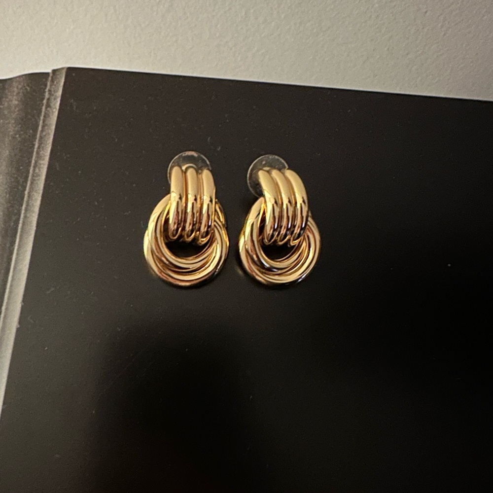 Never Worn- Gold Multi-Hoop Earrings